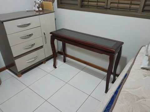 Aparador de mogno