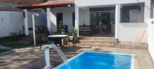 CASA TEMPORADA 4/4 em Condomínio Planeta Agua em BARRA JACUIPE.