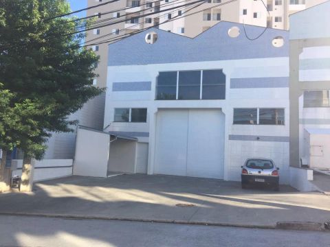Imóvel para aluguel com 347 metros quadrados em Jardim Nova Manchester - Sorocaba - SP