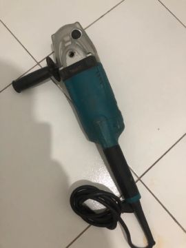  Esmerilhadeira Makita