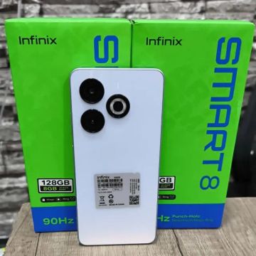 Celular Infinix Smart 8 4G [128GB/4GB] Branco - Versão Global, Lacrado a Pronta Entrega!!