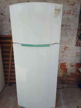 Geladeira Consul Duplex gelo seco. $630