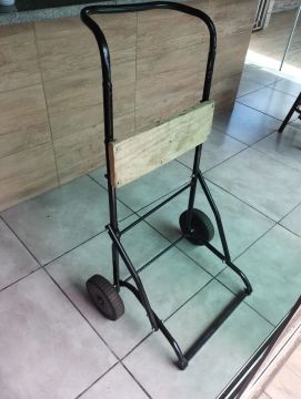 Carrinho de Transporte para motor Barcos até 15HP R$200,00