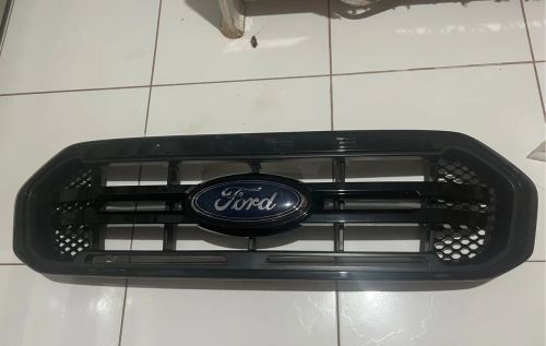 Grade frontal Ford Ranger