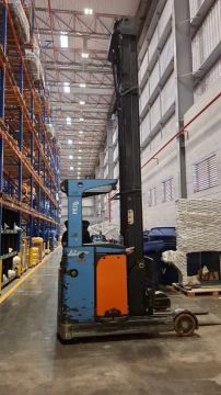 EMPILHADEIRA ELETRICA RETRATIL PALETRANS MODELO PR 20I