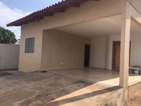 Casa 3 quartos - São Judas Tadeu 