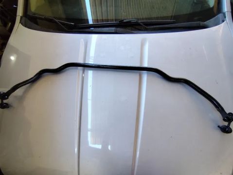 Barra estabilizadora dianteira original da Pajero Tr4 