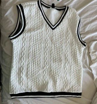 Colete/suéter Branco com Detalhes Pretos