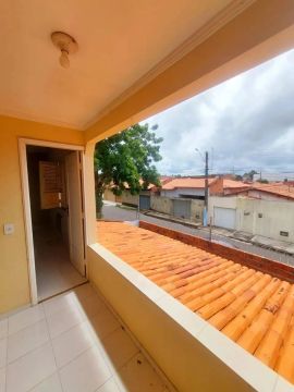 Casa Duplex a venda no Vale quem Tem, Suite Master com Varanda, Reformada, Teresina-Pi.