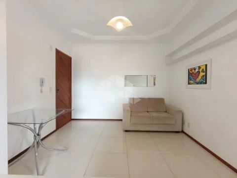 Apartamento em Ingleses do Rio Vermelho