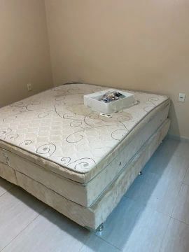 Cama box King size