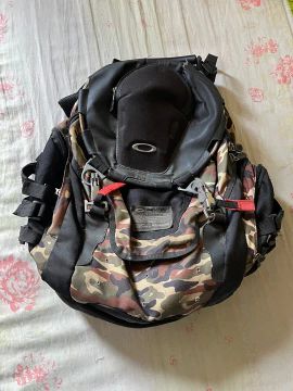 Mochila Oakley Camulflada