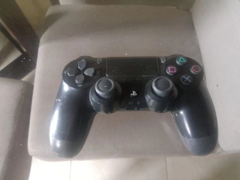 PS4 