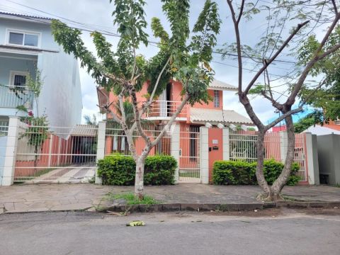 Ampla casa no bairro Fátima