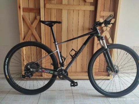 Bicicleta Montain Bike  (semi nova)