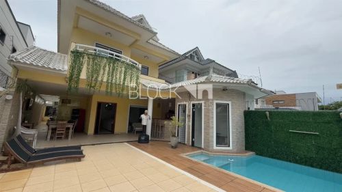 Recreio dos Bandeirantes | Casa de Condomínio 3 quartos, sendo 3 suites