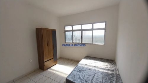 Kitnet à venda reformado em Santos