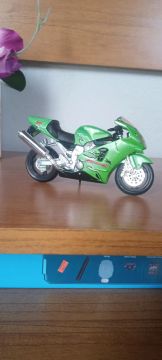 Motocicleta Kawasaki Ninja ZX12-R - Brinquedo