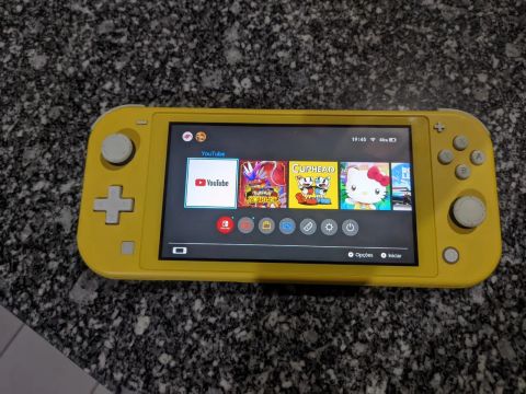 Nintendo Switch Lite