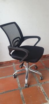 Cadeira de Escritório Giratória com Rodinhas