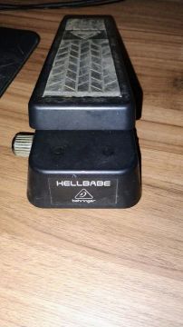 Pedal de Overdrive Mooer Behringer Hellbabe Microfone M Audio 
