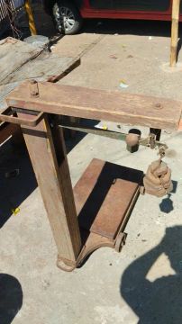 Balança de ferro antiga