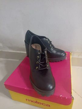 Sapatos  Moleca Pretos