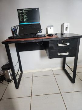 Escrivaninha Preta Industrial
