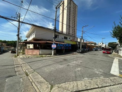 Prédio Comercial 02 Salões 03 Apartamentos