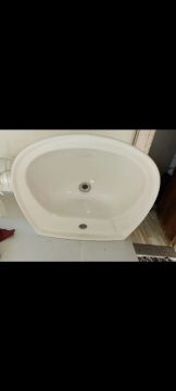 Pia de banheiro oval