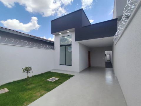 Térrea para venda com 112 metros quadrados com 3 quartos em Jardim Itaipu - Goiânia - GO