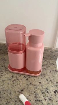 Kit Porta Escovas e Saboneteira Rosa