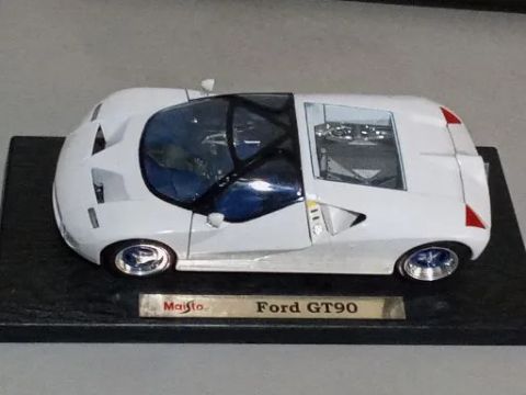 Ford GT90 Maisto - Escala 1:18
