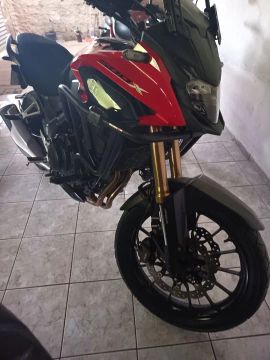 CB 500x vendo troco emplacada ate 08/2026 leia o anúncio golpista nem tente