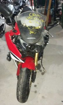 Sucata de moto para retirada de peças CBR 600f 2013