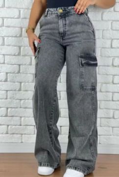 Calça cargo nova 