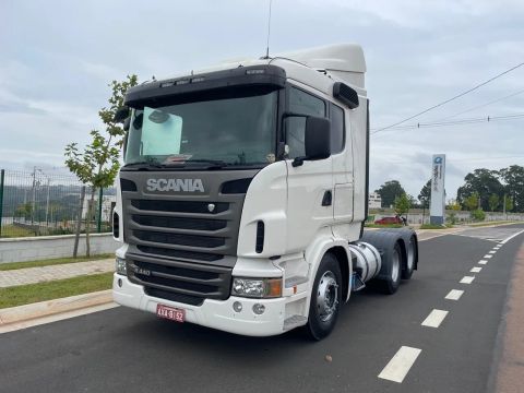 Caminhão Scania R 440 2013 6x2 
