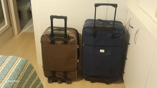 Malas de viagem, em perfeito estado.