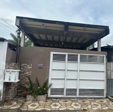 Vendo uma casa 120 mil 