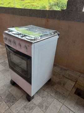 VENDO 01 FOGÃO  E 01 GELADEIRA