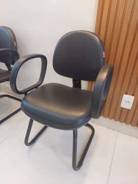 Kit com 8 poltrona em corino para recepção, escritório, clínicas