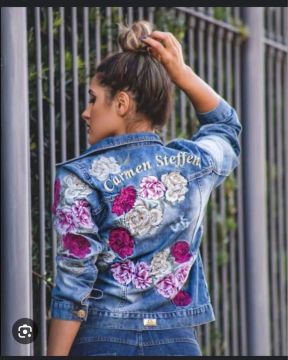 Jaqueta Jeans Bordada carmen steffens 