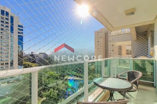 Apartamento em Avenida Veríssimo de Amaral - Jardim Europa - Porto Alegre/RS