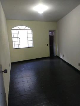 Casa no Santos Anjos, próxima ao Centro