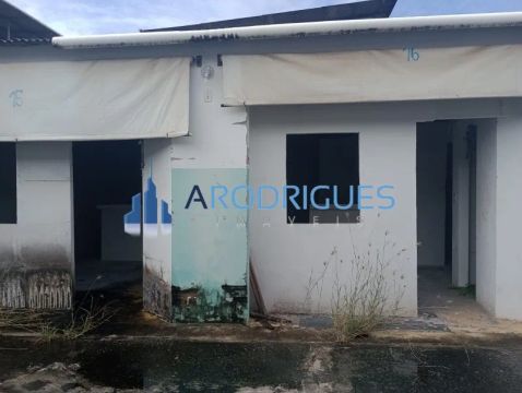 Hotel à Venda em Salvador-BA: Excelente Oportunidade de Investimento no Bairro Lobato, Cam