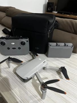 DJI Mini 2 - Fly more combo 