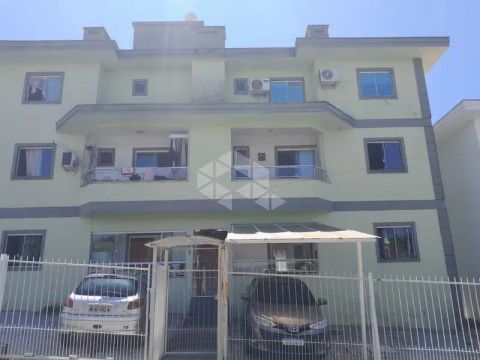 Apartamento em Ingleses do Rio Vermelho