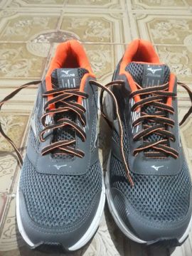 Desapego! Tênis Mizuno Cinza Novo - Número 41
