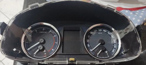 Painel de instrumentos Toyota Corolla