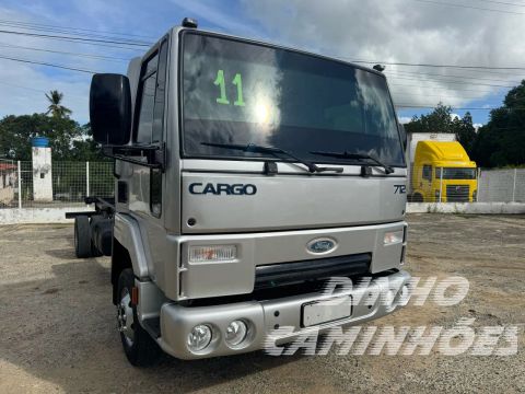 Ford Cargo 712 - 2011
